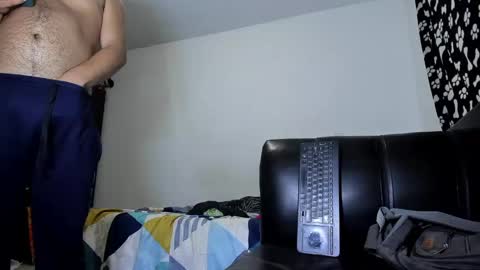 Snapshot of diiego_xxx chatting on October 21, 2025, 12:28 pm diiego_xxx online show from October 21, 2025, 12:28 pm