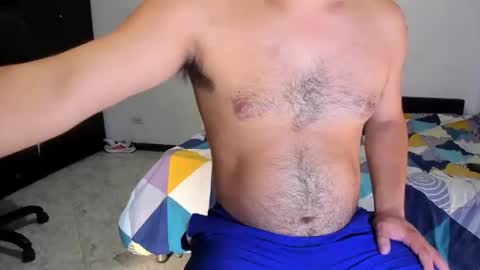 Snapshot of diiego_xxx chatting on April 13, 2026, 5:18 pm diiego_xxx online show from April 13, 2026, 5:18 pm