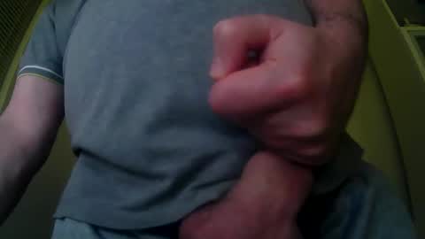 Snapshot of diki3333333333 chatting on December 17, 2024, 10:23 am Nick online show from December 17, 2024, 10:23 am