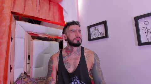 dilan_scootk_ online show from May 18, 2026, 2:45 pm