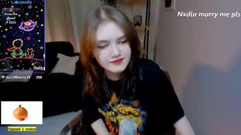 Dilara online show from September 10, 2025, 2:28 pm