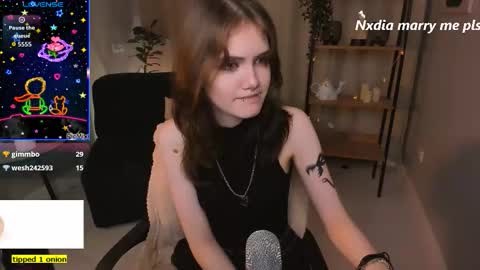 Snapshot of dilara_xbaby chatting on September 27, 2025, 2:33 pm Dilara online show from September 27, 2025, 2:33 pm