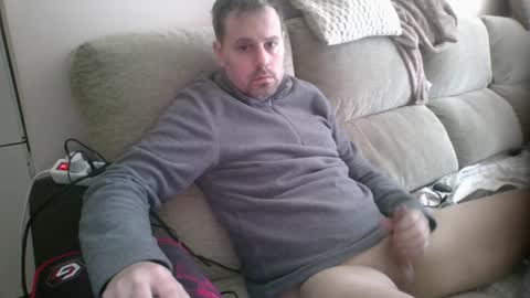 dili999 online show from February 22, 2026, 10:36 am