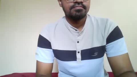 dilip_09 online show from January 3, 2025, 7:49 am