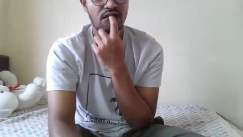 dilip_09 online show from January 26, 2025, 9:29 am