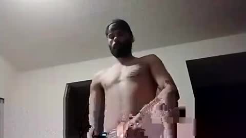 dill801975 online show from February 1, 2026, 11:47 pm