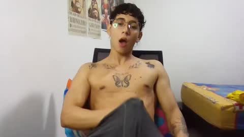 dillom420 online show from January 30, 2025, 5:41 am