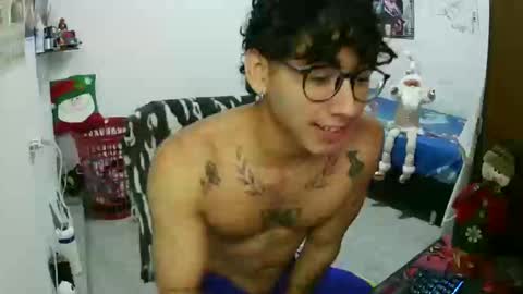 dillom420 online show from December 17, 2025, 8:59 pm