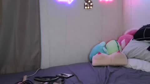 Sofie online show from September 17, 2025, 12:34 am