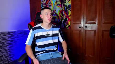 dimitri_higt online show from February 25, 2025, 4:03 am