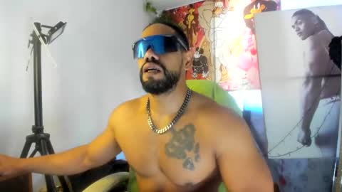 dimitry kyle mucle online show from December 12, 2024, 12:44 pm