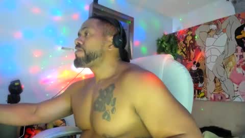 Snapshot of dimitry_muscle chatting on October 21, 2025, 2:01 am dimitry kyle mucle online show from October 21, 2025, 2:01 am