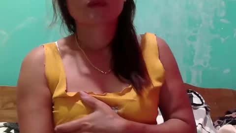 Snapshot of dimple_42 chatting on February 1, 2025, 9:54 am Dimple online show from February 1, 2025, 9:54 am