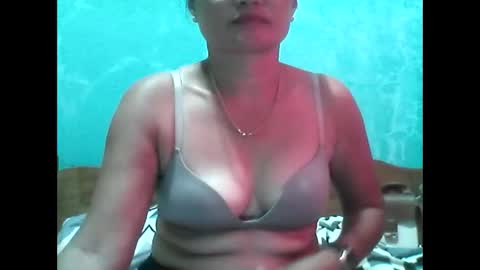 Snapshot of dimple_42 chatting on February 17, 2025, 3:04 am Dimple online show from February 17, 2025, 3:04 am