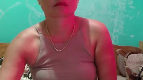 Snapshot of dimple_42 chatting on February 24, 2025, 5:43 am Dimple online show from February 24, 2025, 5:43 am