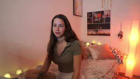 Dina online show from March 8, 2026, 12:42 pm