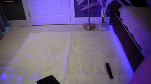 dinacandy online show from February 23, 2026, 8:33 am