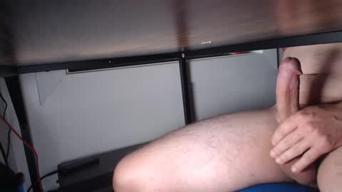 Snapshot of dingleberriesxl chatting on February 19, 2025, 7:17 am Capt. Dingle online show from February 19, 2025, 7:17 am