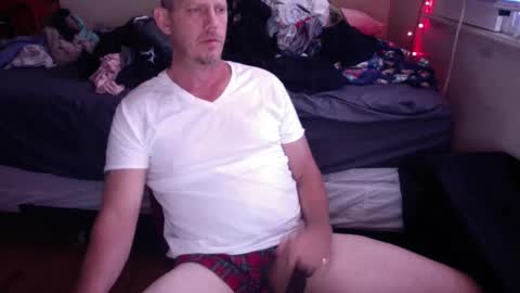 ManDingoMan online show from October 9, 2025, 1:53 pm