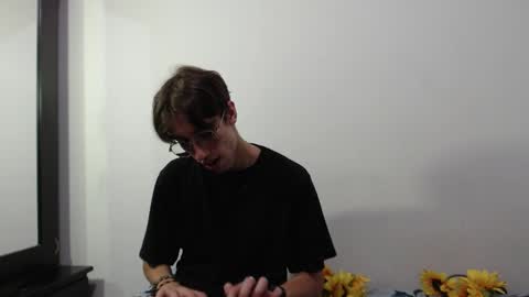 Snapshot of dio_star chatting on November 13, 2025, 12:42 am Dio online show from November 13, 2025, 12:42 am