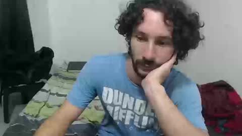 Snapshot of dioni_soe chatting on September 21, 2025, 12:23 am Henry online show from September 21, 2025, 12:23 am