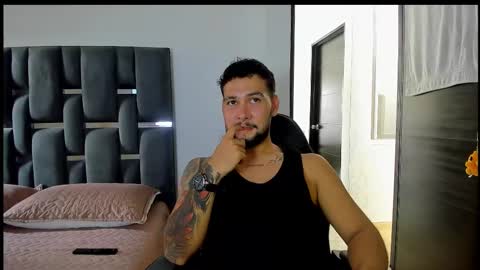 dionyxx online show from October 25, 2025, 7:30 pm