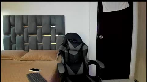 dionyxx online show from October 26, 2025, 9:31 pm