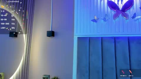 Snapshot of diosa_cristal chatting on September 24, 2025, 3:43 am Cristal online show from September 24, 2025, 3:43 am