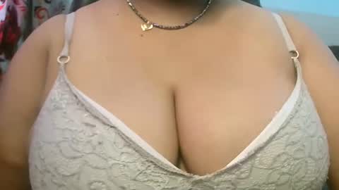 dipa2345 online show from September 29, 2025, 5:12 am