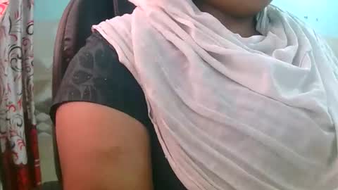 dipa2345569393 online show from February 9, 2026, 4:27 am