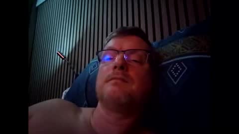 dirkkie1975 online show from March 8, 2026, 9:51 pm