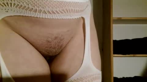 Shelly online show from October 29, 2025, 10:33 pm