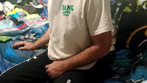 dirtmcgirt82 online show from February 18, 2025, 7:10 am