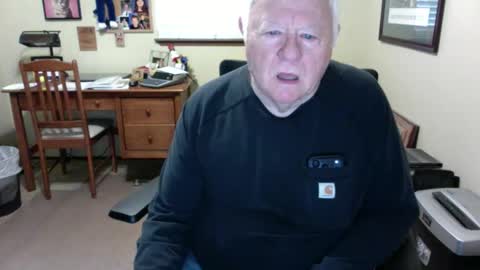 dirtrider195080438 online show from May 17, 2026, 1:40 pm