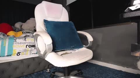 dirty_27cms online show from March 7, 2025, 12:37 am