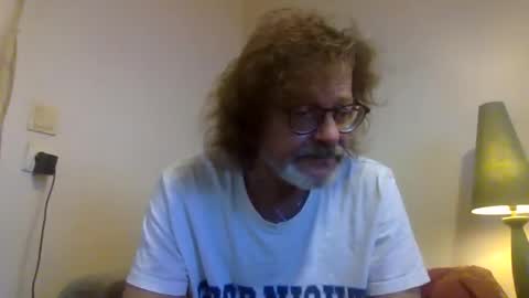 Bertie online show from December 22, 2025, 8:11 am