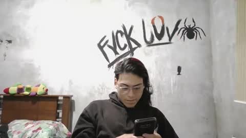 dirty model online show from March 23, 2026, 11:14 am