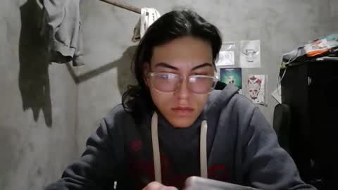 dirty model online show from April 28, 2026, 3:22 am