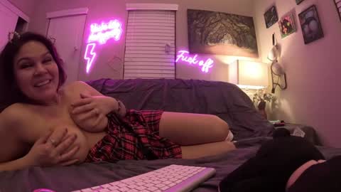 Daisy Love online show from February 3, 2025, 9:08 am