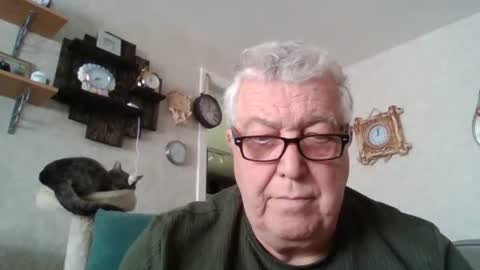 Snapshot of dirtyoldscot1960 chatting on April 24, 2026, 11:01 am Fergus online show from April 24, 2026, 11:01 am