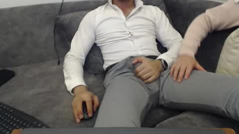 dirtyybooyy77 online show from April 22, 2026, 7:37 pm