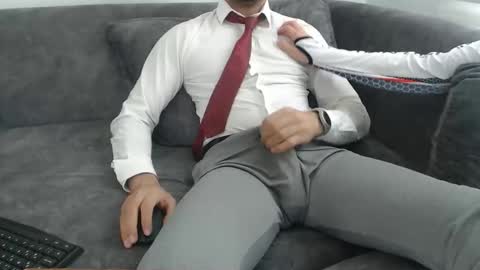 dirtyybooyy77 online show from April 27, 2026, 10:02 am