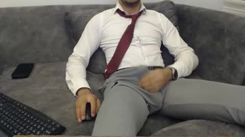 dirtyybooyy77 online show from April 27, 2026, 10:30 pm