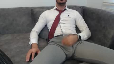 dirtyybooyy77 online show from May 3, 2026, 11:27 am