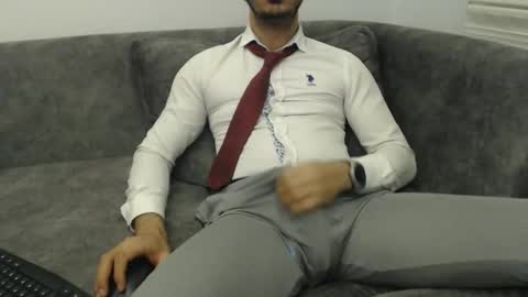 dirtyybooyy77 online show from May 3, 2026, 11:33 pm