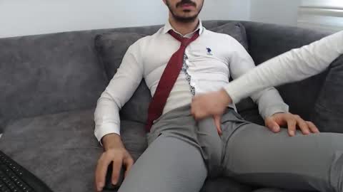 dirtyybooyy77 online show from May 5, 2026, 10:23 am