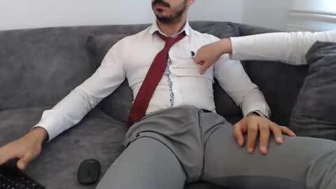 dirtyybooyy77 online show from May 9, 2026, 11:26 am