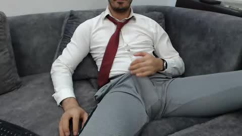 dirtyybooyy77 online show from June 1, 2026, 10:44 pm