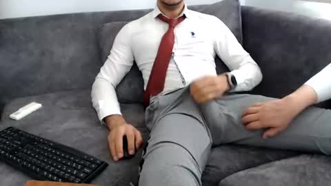 dirtyybooyy77 online show from June 18, 2026, 11:03 am