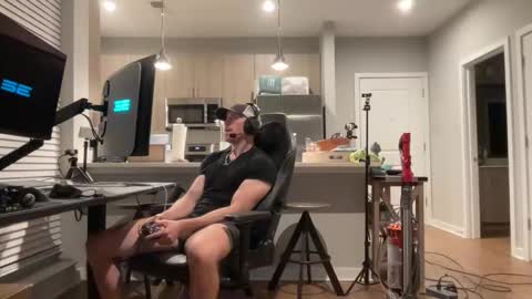 JustinDulgeXXX online show from December 1, 2025, 4:50 am